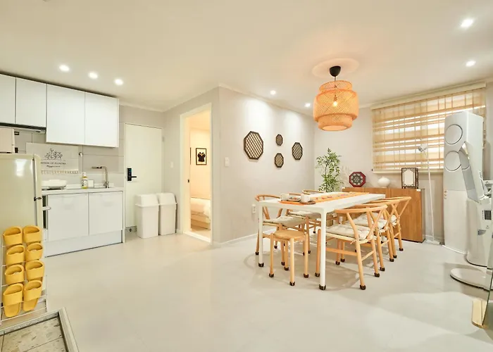 Loraㅣurban Hanok Stayㅣ4queen Bedsㅣsleeps 8 Apartment *