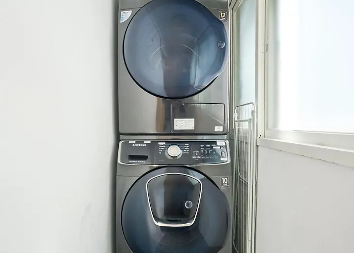 Apartment Loraㅣurban Hanok Stayㅣ4queen Bedsㅣsleeps 8 *