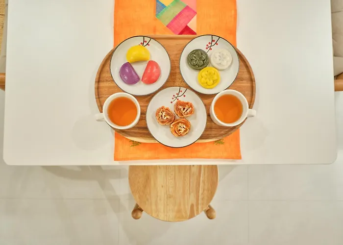 Loraㅣurban Hanok Stayㅣ4queen Bedsㅣsleeps 8 Apartment Seoul