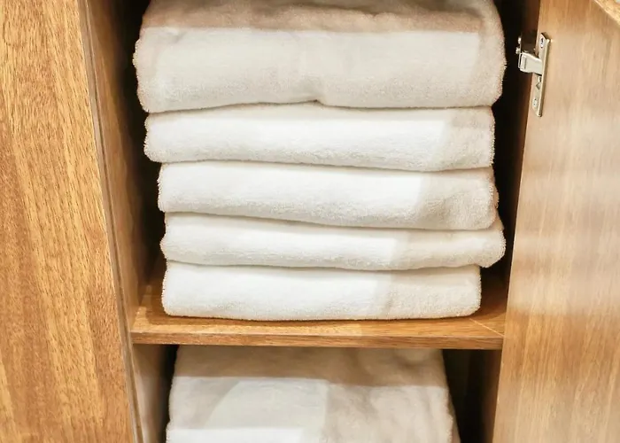 Apartment Loraㅣurban Hanok Stayㅣ4queen Bedsㅣsleeps 8 *