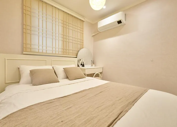 Loraㅣurban Hanok Stayㅣ4queen Bedsㅣsleeps 8 *